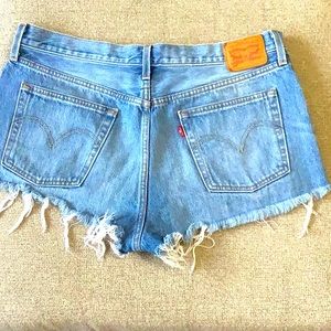 501 Levi cutoffs